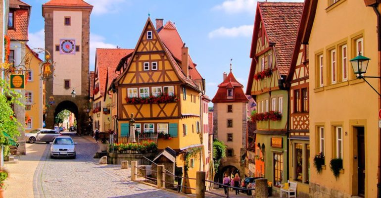 9 ПРИЧИН ПОЛУЧИТЬ ОБРАЗОВАНИЕ В УНИВЕРСИТЕТЕ ЗА ГРАНИЦЕЙ